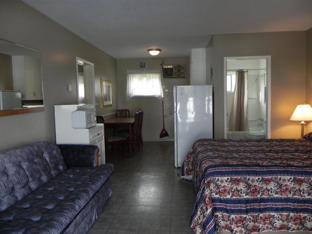 Destiny Beach Resort Osoyoos Quarto foto