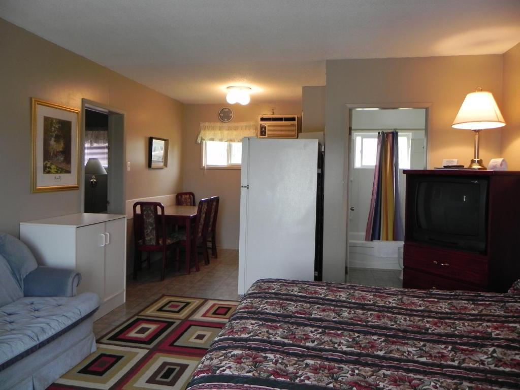 Destiny Beach Resort Osoyoos Quarto foto